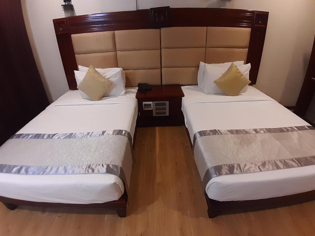 Hotel Palmyra Grand Suite Tirunelveli Buitenkant foto