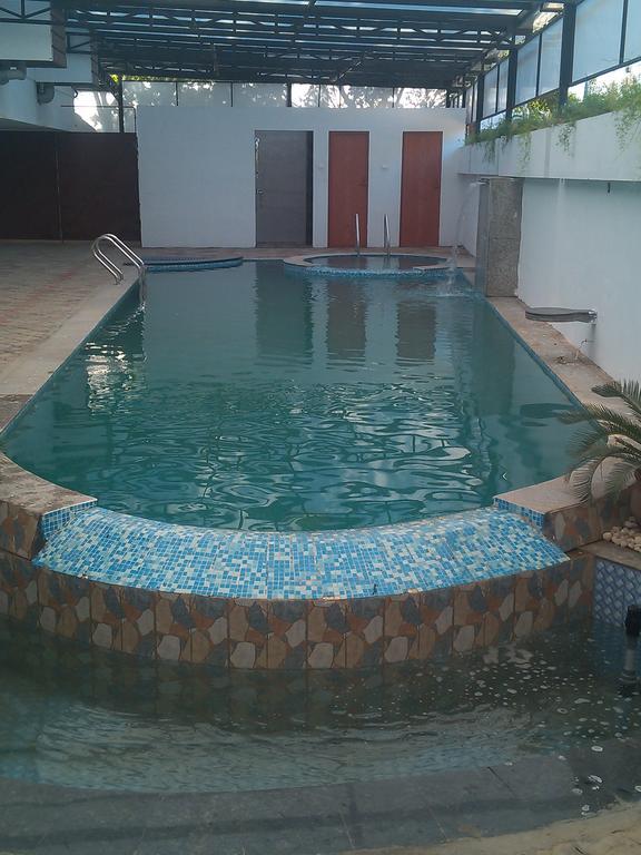 Hotel Palmyra Grand Suite Tirunelveli Buitenkant foto