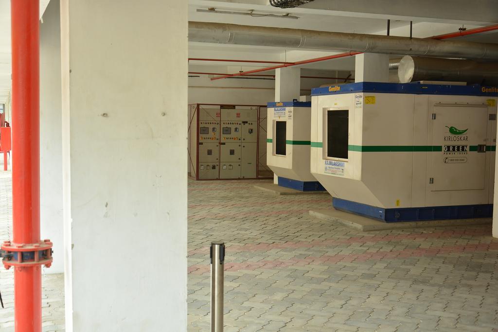 Hotel Palmyra Grand Suite Tirunelveli Buitenkant foto