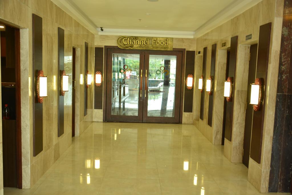 Hotel Palmyra Grand Suite Tirunelveli Buitenkant foto