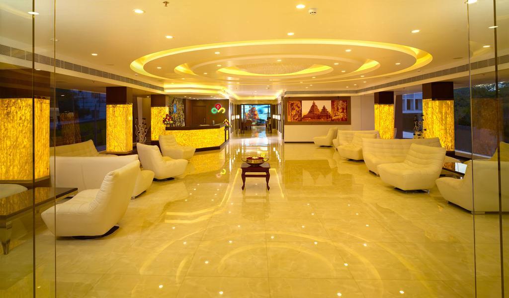Hotel Palmyra Grand Suite Tirunelveli Buitenkant foto